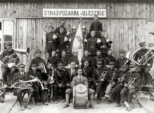 Orkiestra strażacka w Olesznie